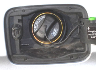 e90 locked bmw reservoir coolant accessible cap plastic nice through system 2007